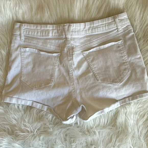 Jessica Simpson white jean shorts size 30 denim - Picture 4 of 7